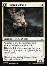 Lunarch Veteran // Luminous Phantom (DFC) (INR) 32 - WZRD TCG
